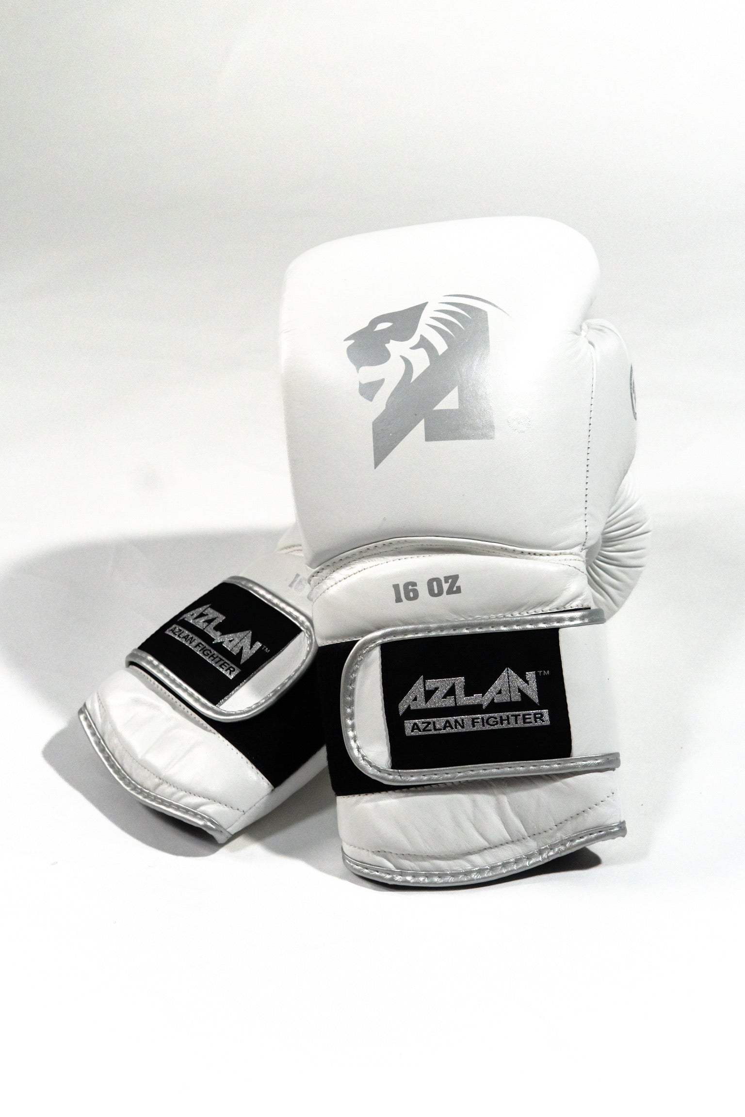 AZLAN “S10” BOXING GLOVES WHITE/SILVER
