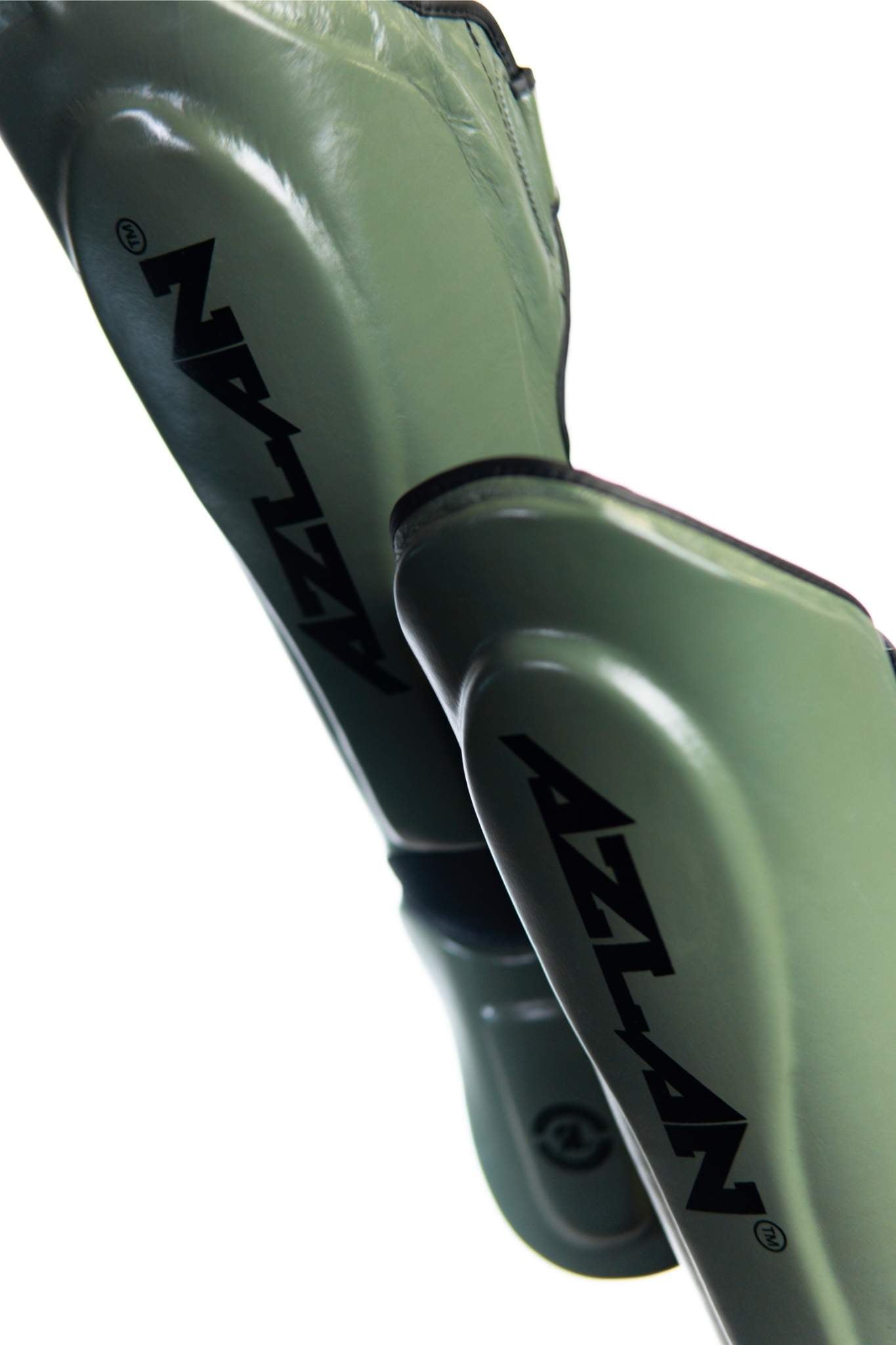 AZLAN FIGHT GEAR LEG SHIELD GREEN