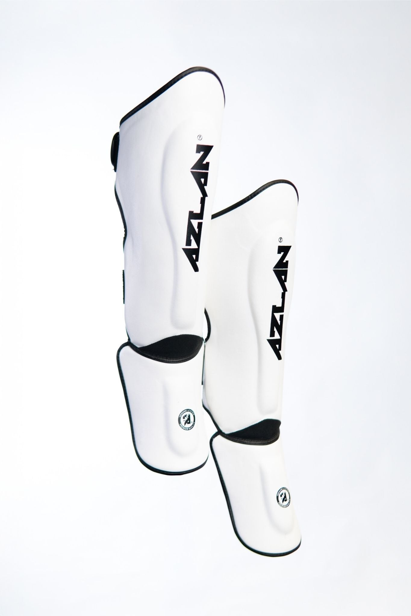 AZLAN SHINGUARDS “LIGHTNING” WHITE/BLACK