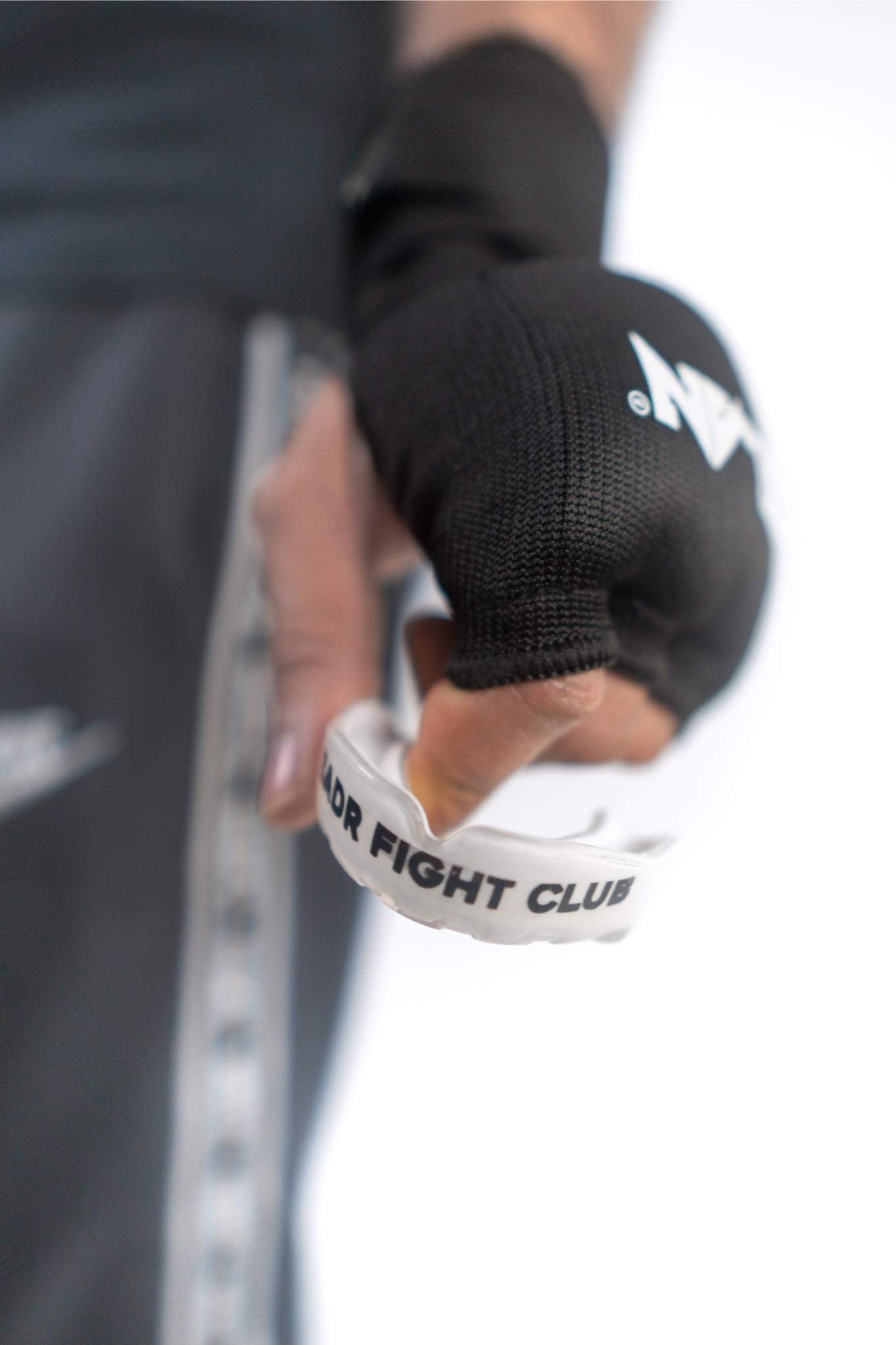 BADR MOUTH GUARD WHITE