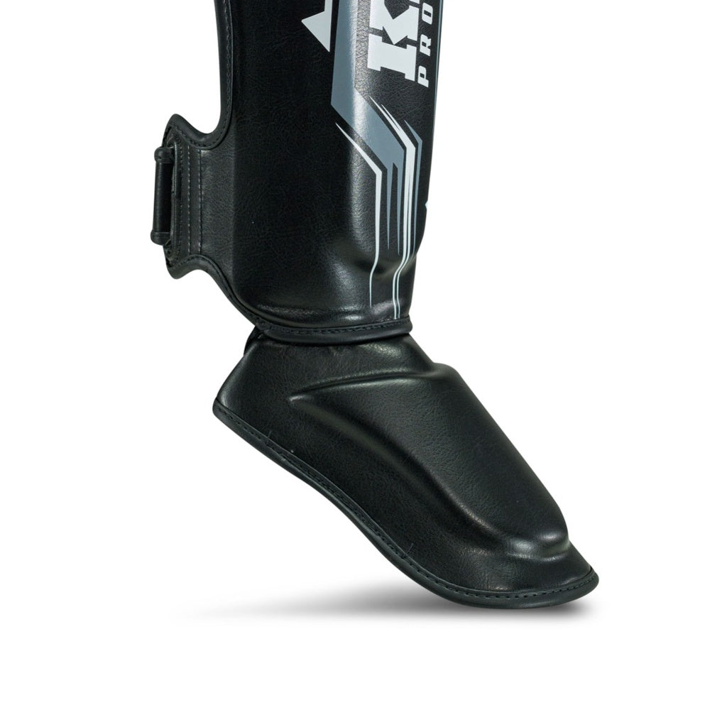 KING PRO BOXING “SPARTAN” LEG SHIELD