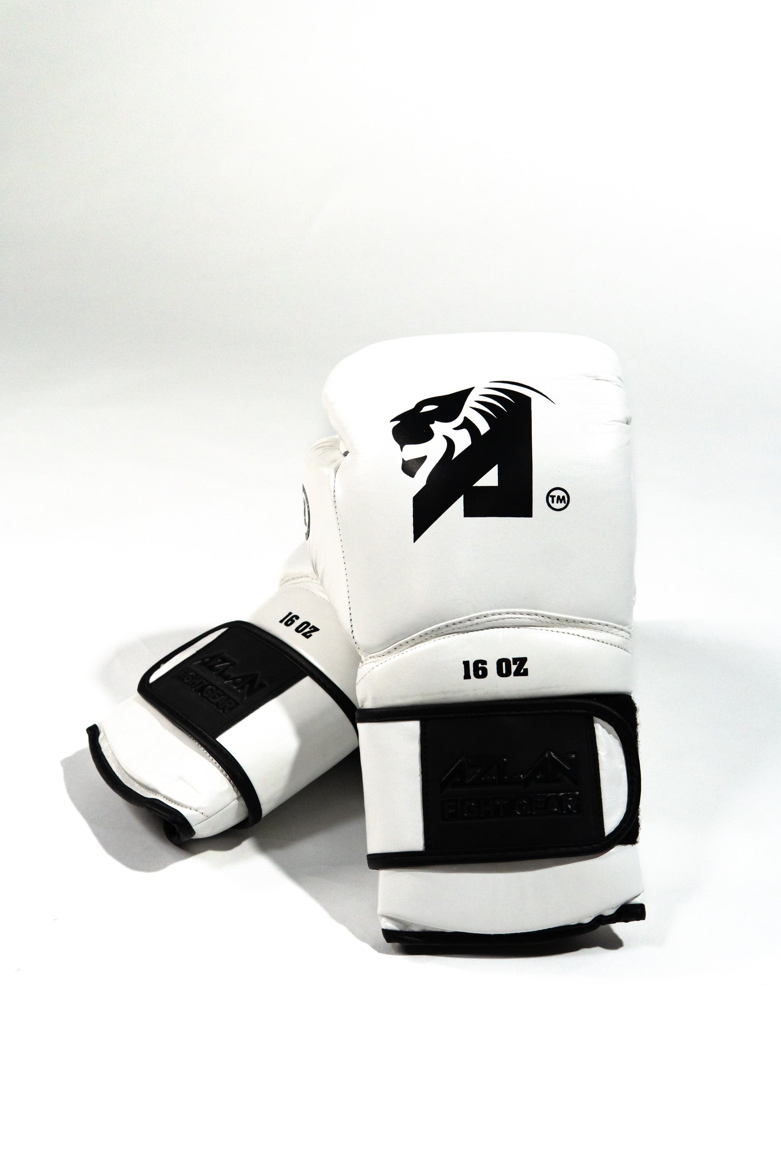 AZLAN “S10” BOXING GLOVES WHITE/BLACK