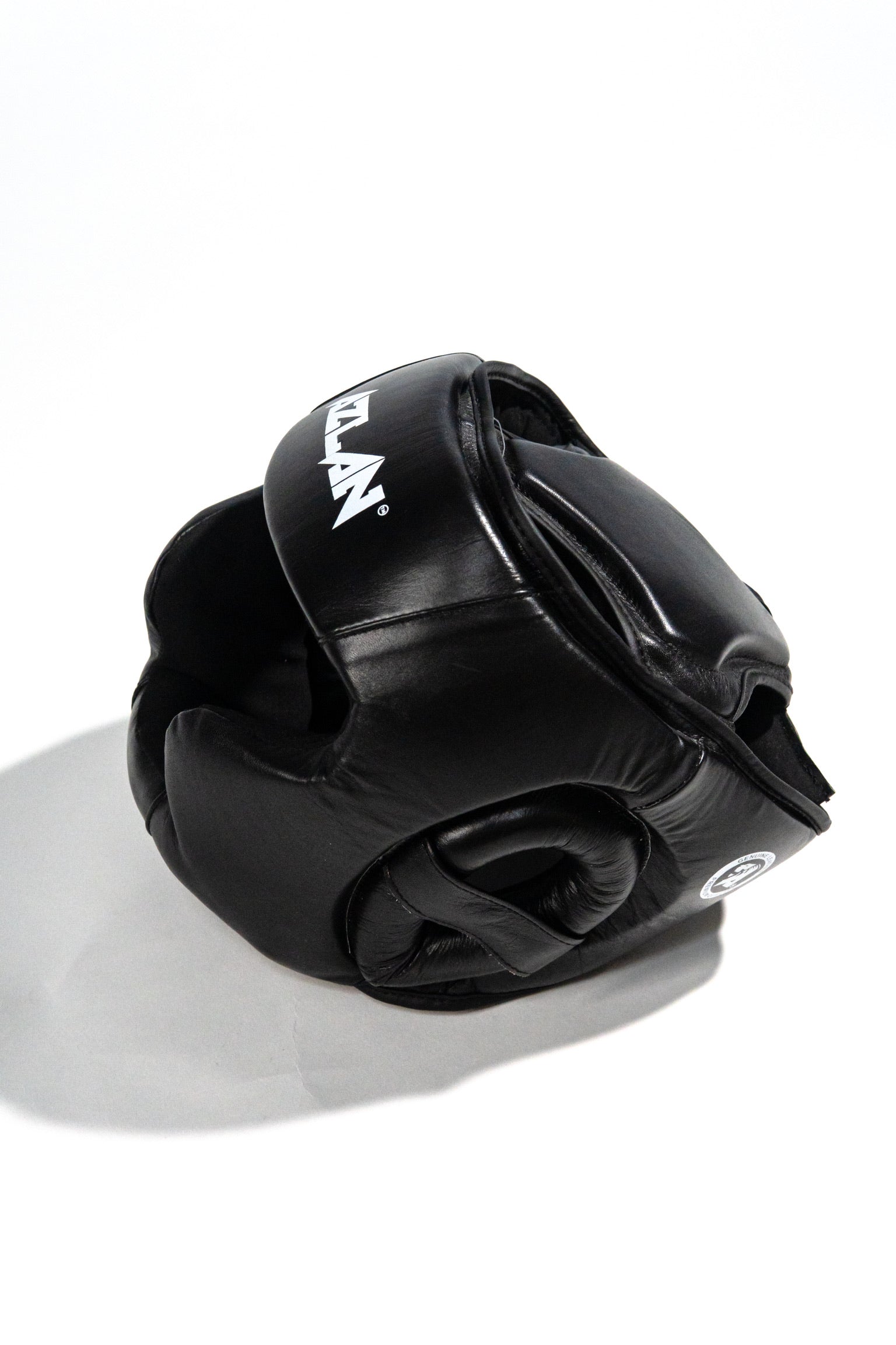 AZLAN BOXING HELMET