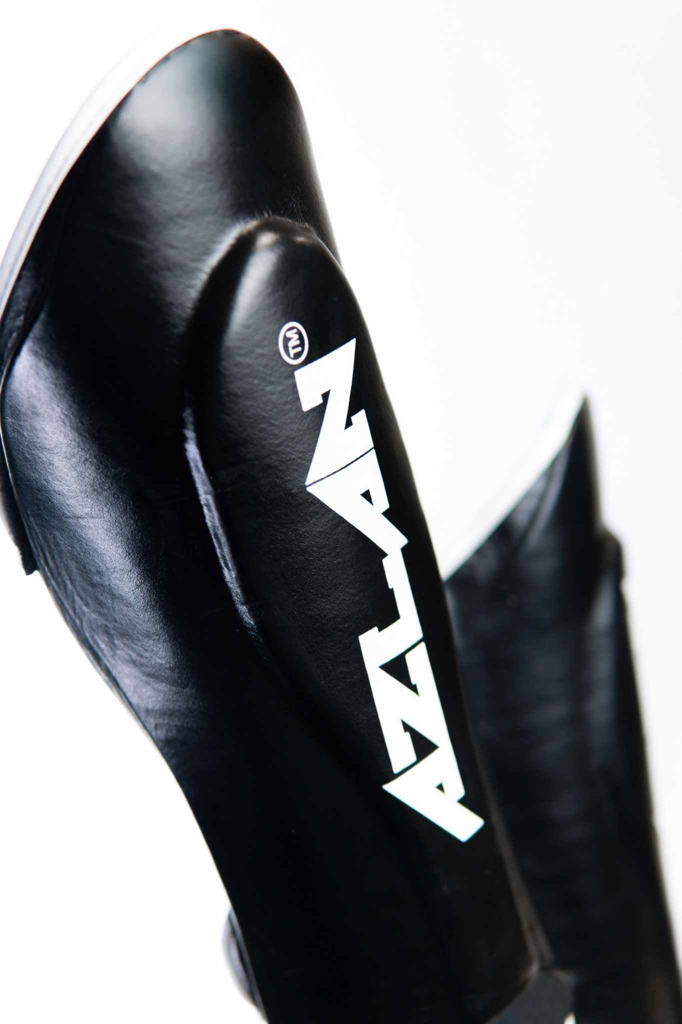 AZLAN SHINES BLACK
