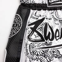 8 WEAPONS HVID/SORT MUAY THAI SHORTS