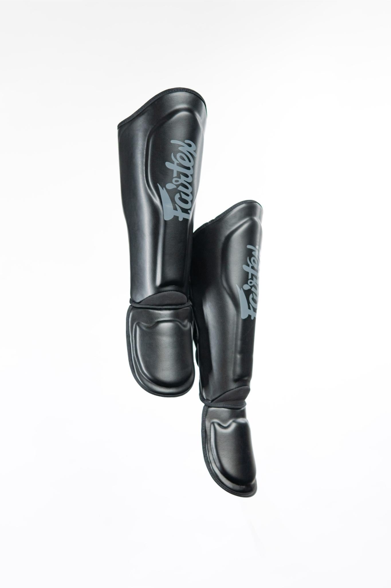 FAIRTEX LEG SKIN "FXB" BLACK